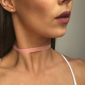 ✨NEW✨ Baby Pink Thin Velvet Choker Necklace